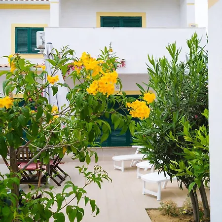 Дом отдыха House With Pool 5min Walk To Alemaes By Becherish Албуфейра