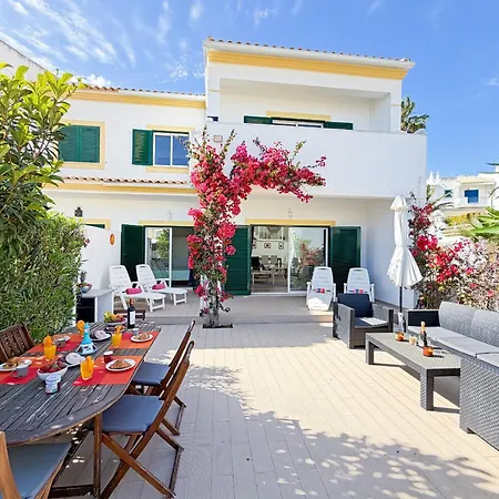 House With Pool 5min Walk To Alemaes By Becherish