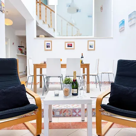 Сasa de vacaciones House With Pool 5min Walk To Alemaes By Becherish