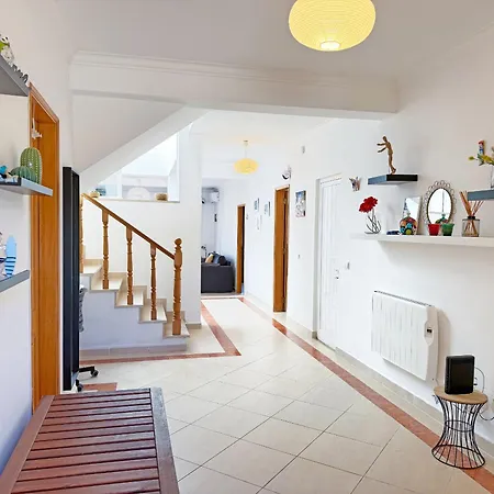 Дом отдыха House With Pool 5min Walk To Alemaes By Becherish Албуфейра