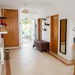 House With Pool 5min Walk To Alemaes By Becherish Casa vacanze