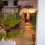 House With Pool 5min Walk To Alemaes By Becherish Casa vacanze Albufeira