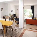 House With Pool 5min Walk To Alemães By Becherish Albufeira