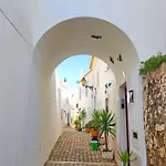 House With Pool 5min Walk To Alemães By Becherish *